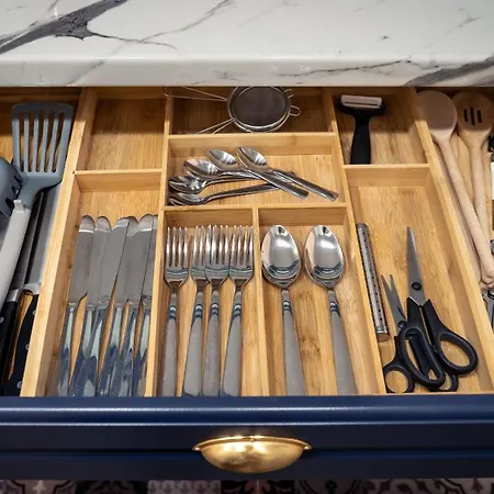 Historical Townhouse - Hypercenter *